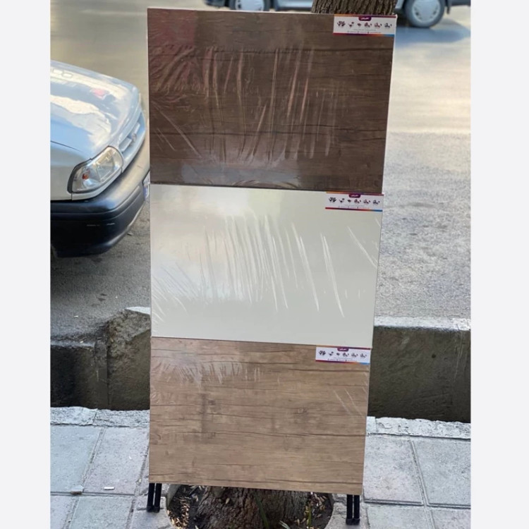 میز لپ تاپ و مطالعه زمینی